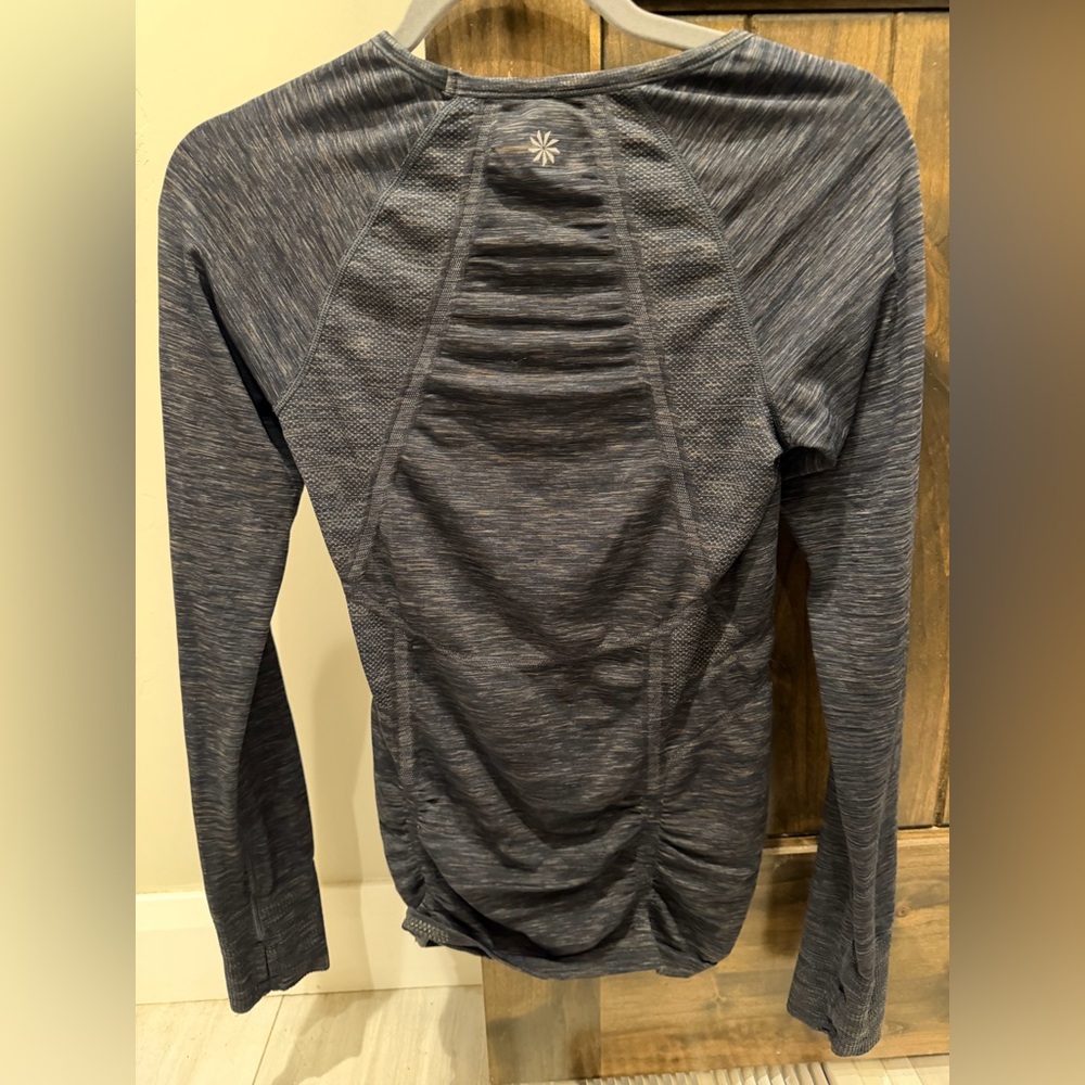 Athleta Heathered Gray Long Sleeve Top
